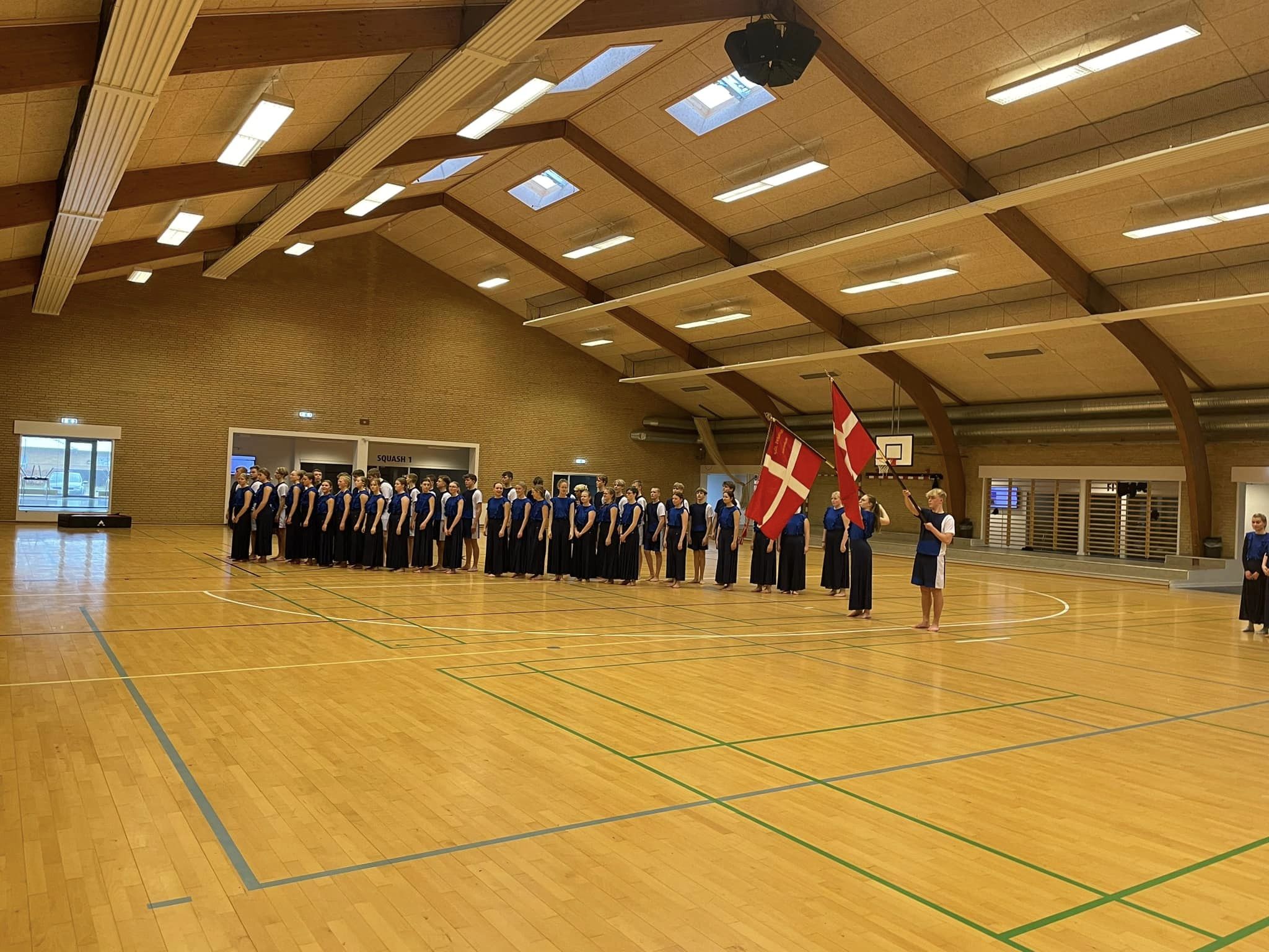Gymnastikopvisning på efterskole for unge med ordblindhed