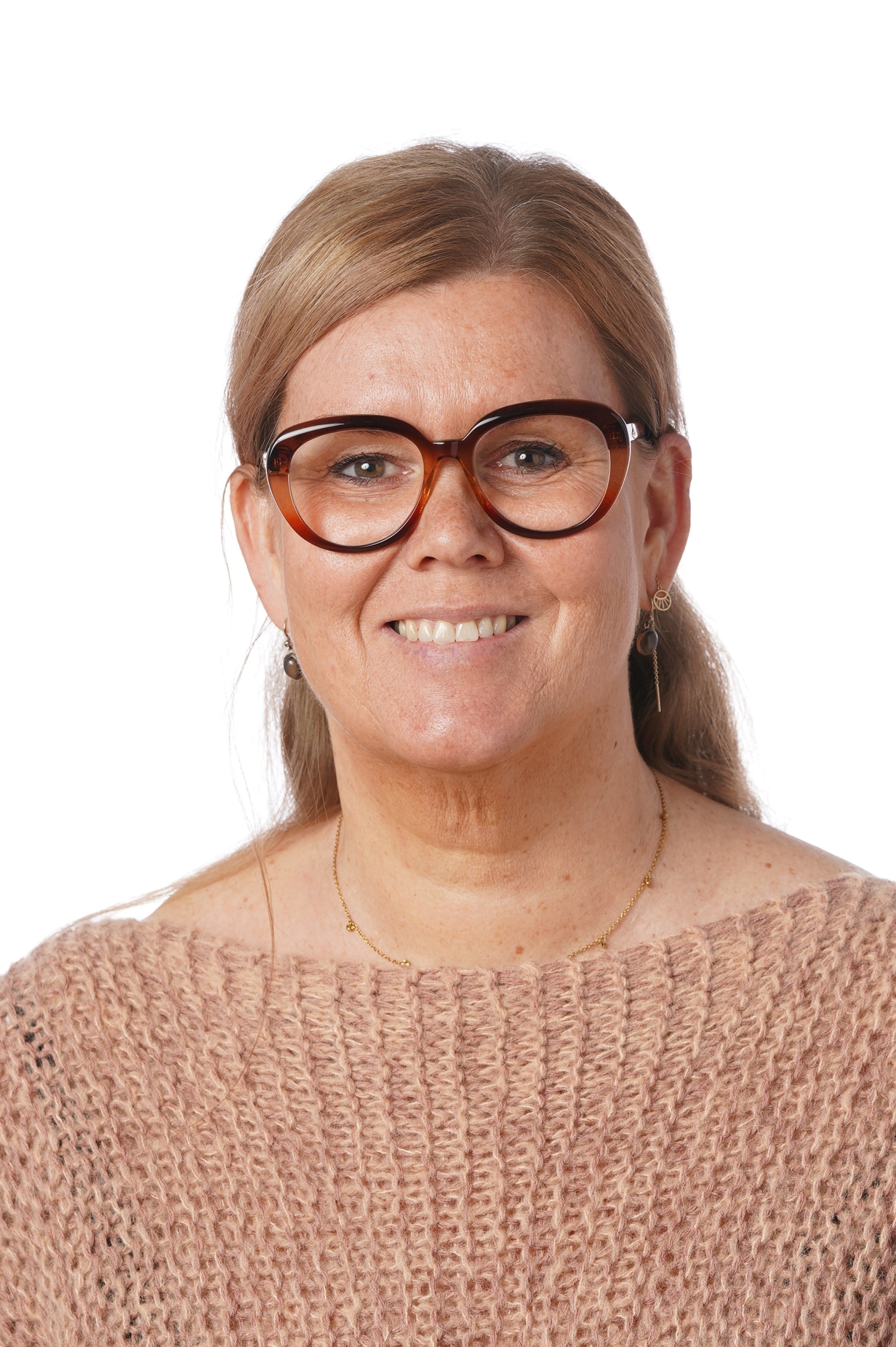 440570 Tina Kold